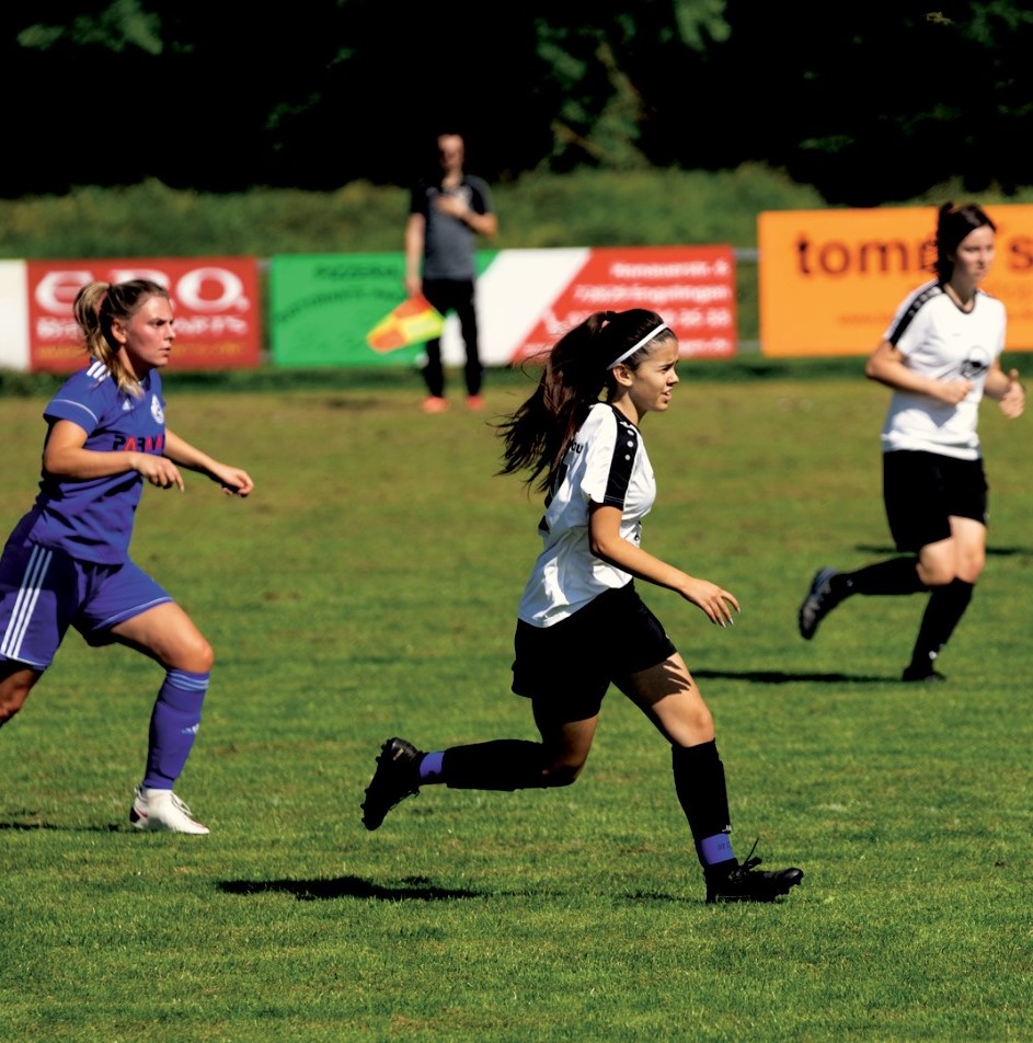 Porno chiroyli yigit jirks off Hind aktrisasi yalangoch erotik fotosuratlar